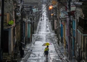 'I'm a travel expert - this is what you should do as Hurricane Melissa hits Caribbean' | World | News