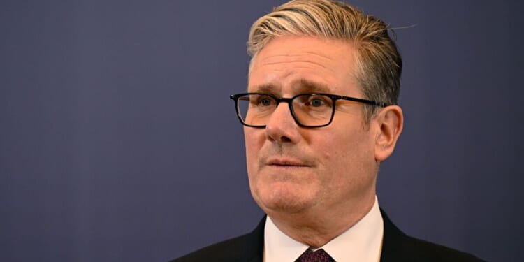 Keir Starmer warned he only has 'months' to show he can stop Labour's collapse | Politics | News