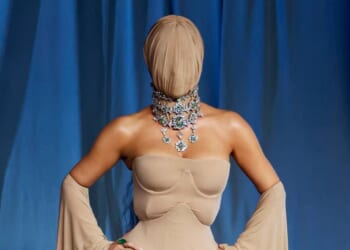 Kim Kardashian's eight-word outburst as she 'loses it' in 'faceless' outfit | Celebrity News | Showbiz & TV