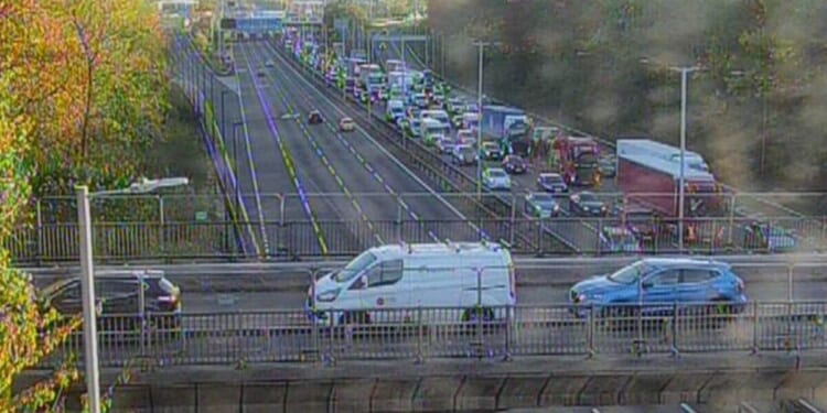M6 traffic LIVE: Motorway closed after 'serious' crash involving lorry and motorbike | UK | News