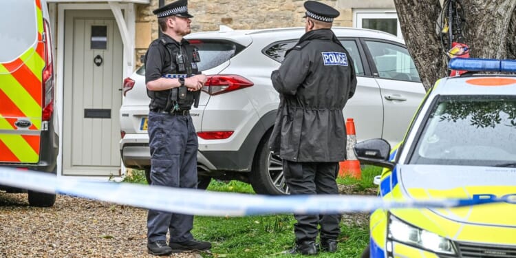 Major police update on girl, 9, found dead inside house – 'unimaginable tragedy' | UK | News