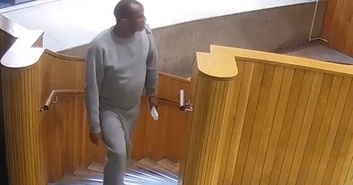 Migrant manhunt LIVE: New image of Epping sex offender released as search enters third day | UK | News