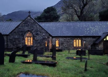Mountaineers who did not return remembered in Snowdonia church