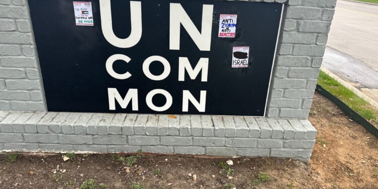 Muslim activists cite First Amendment for anti-Israel graffiti