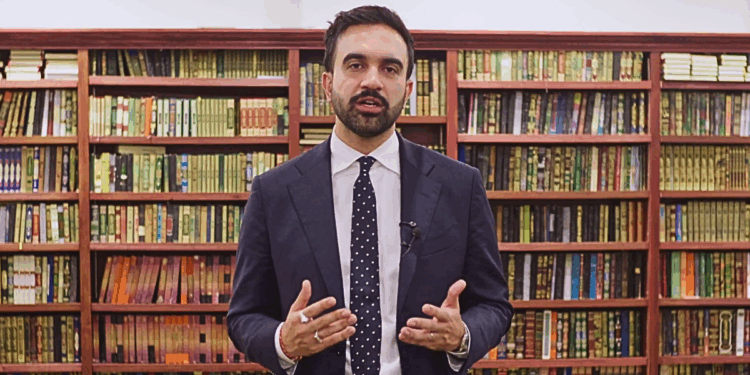 New York City's socialist mayoral candidate urges a million Muslims to 'step into the light' just days before crunch election