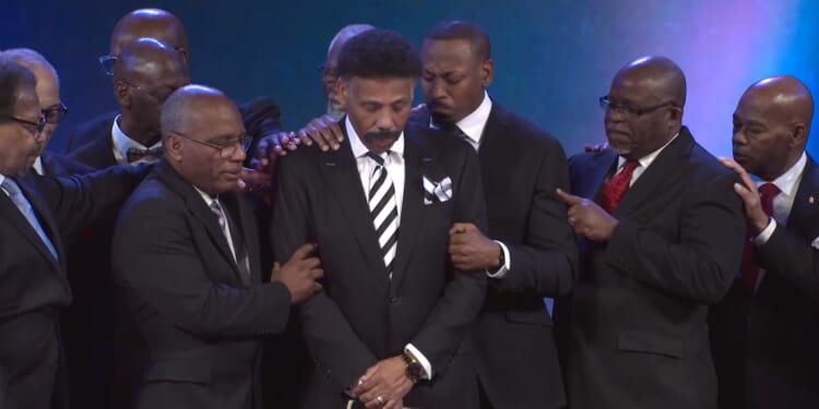 Oak Cliff Bible founder Tony Evans restored to ministry