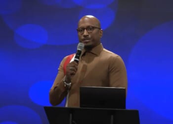 Pastor pleads not guilty to diverting $400K in church funds
