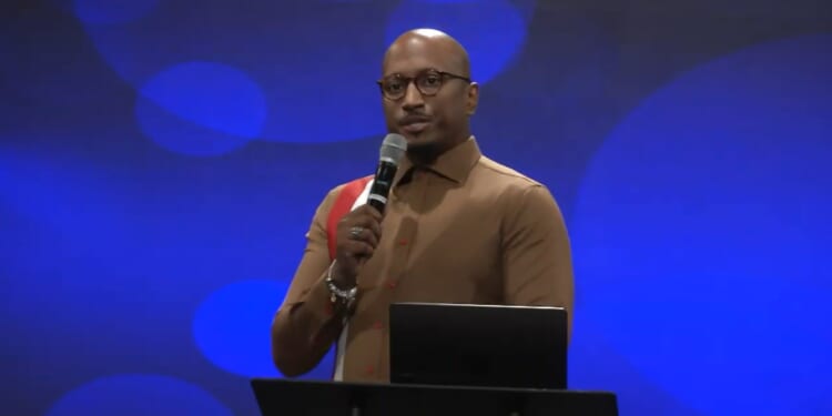 Pastor pleads not guilty to diverting $400K in church funds