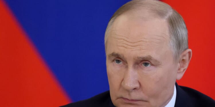 Putin ally claims deal to end Ukraine war 'close' after Trump meeting cancelled | World | News