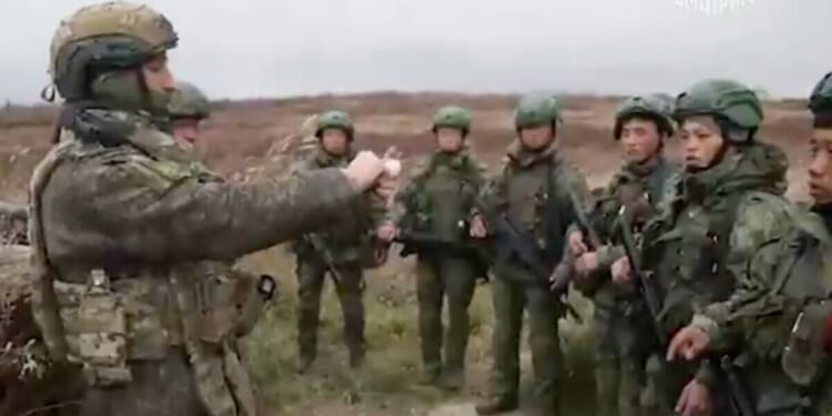 Putin's army in disarray after North Koreans turn their guns on Russian soldiers | World | News