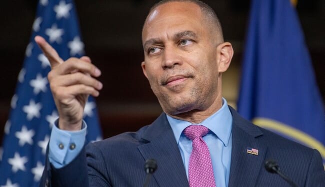 Reporter Crushes Dems' Position on Their Gov't Shutdown While Jeffries Flails – RedState