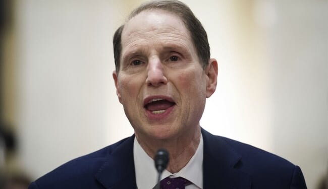 Ron Wyden Takes Aim at Conservative Reporters Covering Portland, It Doesn't Go Well – RedState