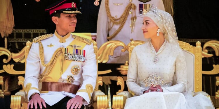 Royal couple announce they are expecting their first baby | Royal | News