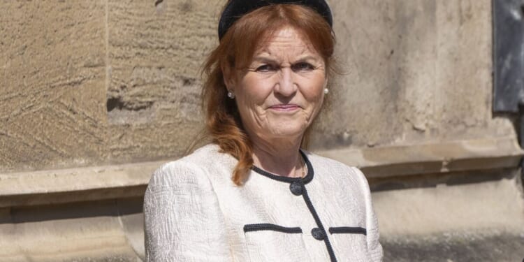 Sarah Ferguson's unusual three-word comment about Andrew as pair 'seek separate homes' | Royal | News