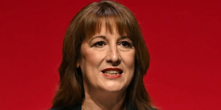 'Tax rises are coming' in Autumn Statement as one change could have 'huge effect' | Personal Finance | Finance