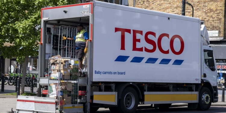 Tesco announces 28,500 Christmas jobs across its UK supermarkets | UK | News