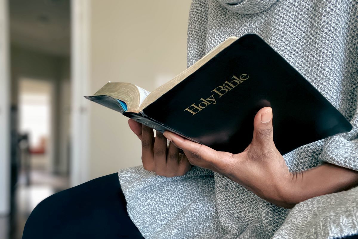 Top UK university slaps 'sexual violence' content note on Bible