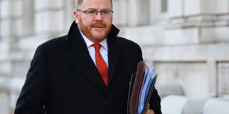 Tory MP reports deepfake video of him defecting to Reform UK to police | Politics | News