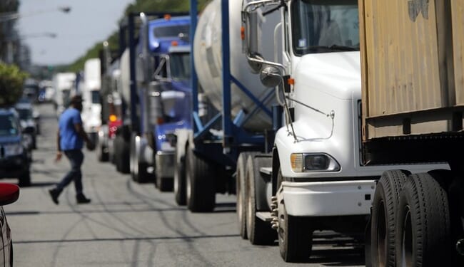 Truck Drivers Sound Alarm About Shocking Number of Non-English Speaking Truckers – RedState