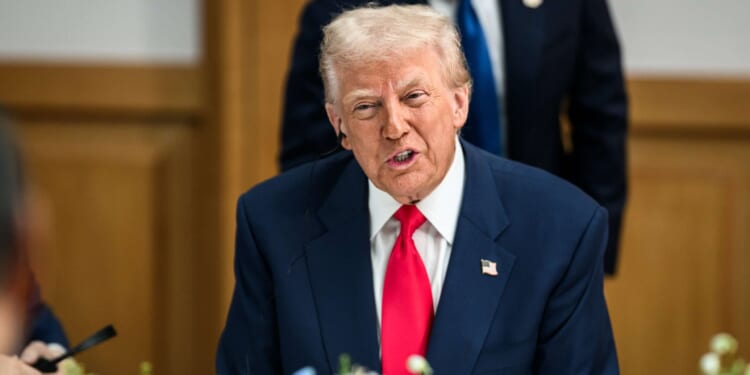 Trump claims he's saved 350,000 lives by murdering suspected drug smugglers