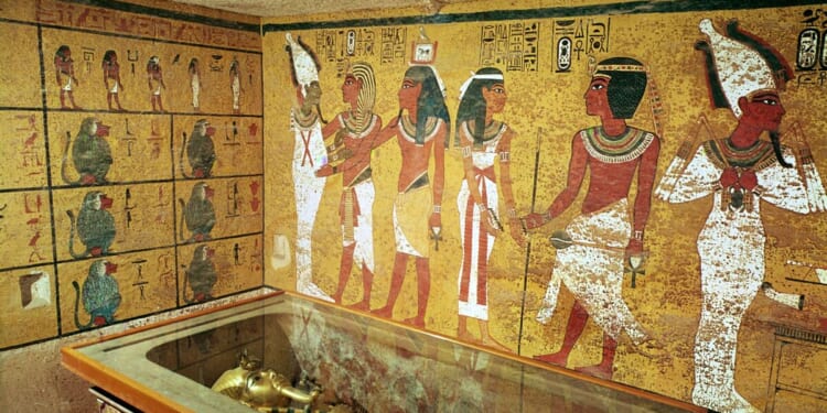 Tutankhamun's tomb is at risk of collapsing after being discovered 100 years ago | World | News