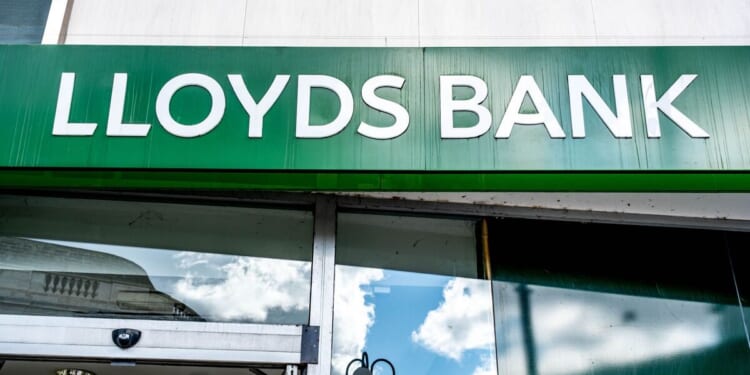 UK map shows every bank branch closing in November | Personal Finance | Finance