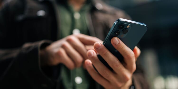 Warning to 15 million O2 mobile customers after major change | UK | News