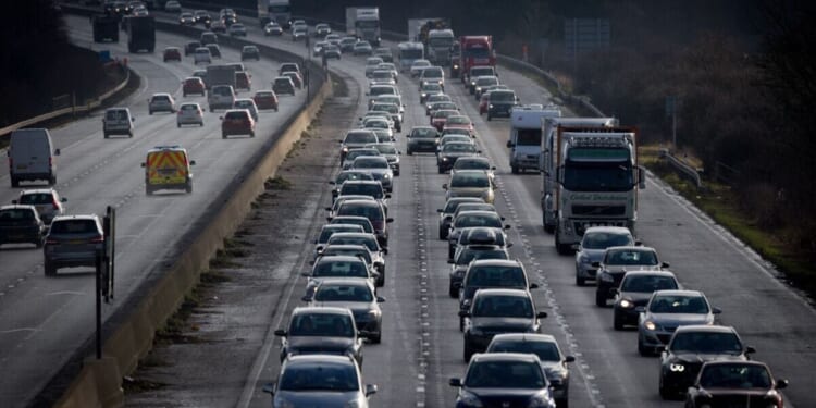 Warning to UK drivers issued as motorway to be hit by major weekend closure | UK | News