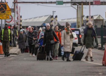 Trump cuts refugee resettlement to historic low