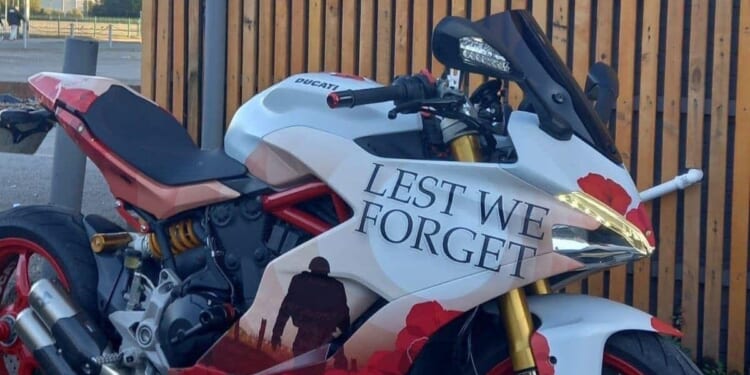 Taxi firm offers British war heroes free 400-mile round trips for Remembrance Sunday