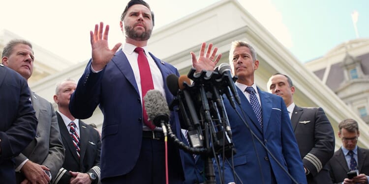 Vance, Duffy Warn Thanksgiving Travel Will Be A ‘Disaster’ If Shutdown Continues