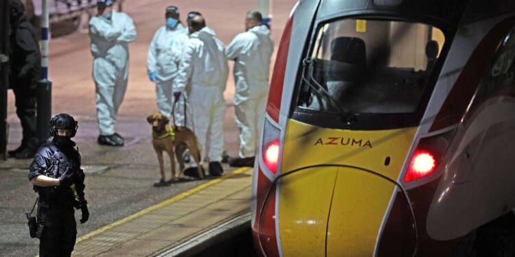 How horrific Huntingdon train knife attack unfolded minute-by-minute | UK | News