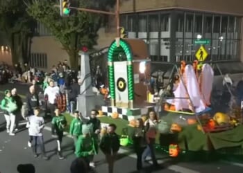 Man charged with threatening Catholic school over Holocaust float