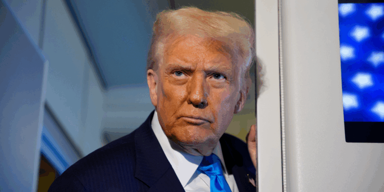 Donald Trump vows US will boycott G20 in South Africa over treatment of white farmers