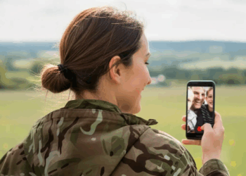 Vodafone unveils FREE global roaming plan for UK military