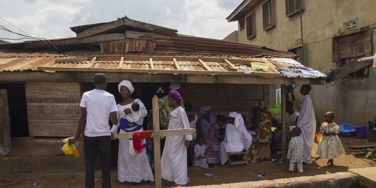 Hundreds stage protests blocking highway over killings in Nigeria