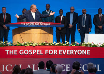 Rick Warren lists 7 purposes of communion, the Bible's warning