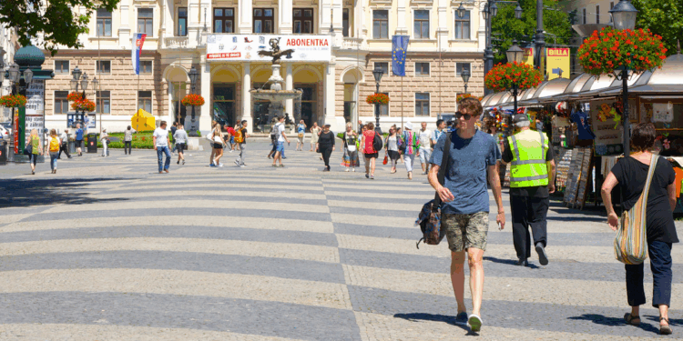Slovakia 'imposes speed limit on PEDESTRIANS'
