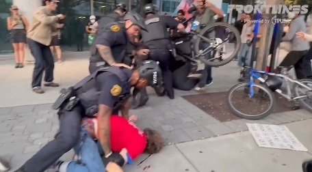 Violent protests erupt outside TPUSA tour stop at UC Berkeley