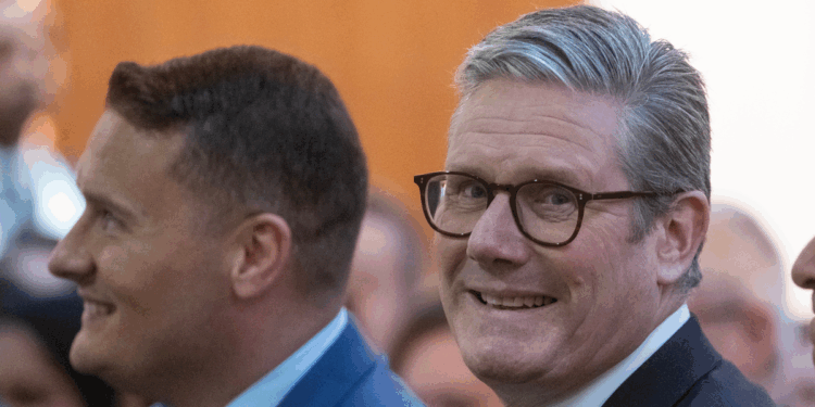 Keir Starmer now says SORRY to Wes Streeting just 24 hours after frenzied No10 'briefing war' broke out