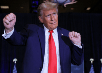 Broadcaster 'prepares personal apology' to Donald Trump as deadline looms