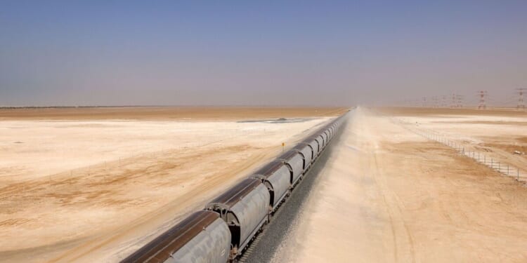 All we know about incredible £8bn railway being built in the desert | World | News