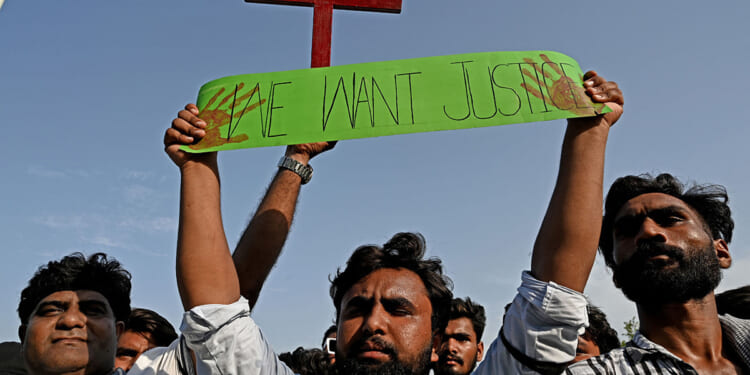 Christians in Pakistan demand equality in new election law