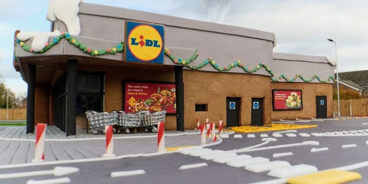 Lidl celebrates 1,000th store opening with a 'delicious' Christmas freebie