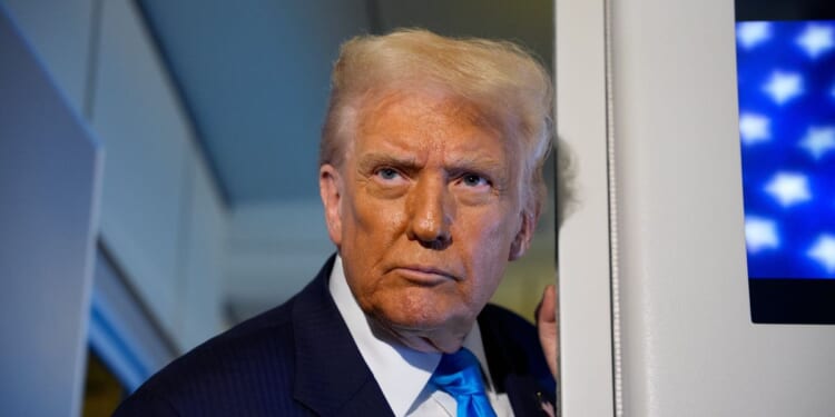 Donald Trump calls for execution of Democrat opponents in series of Truth Social posts: 'Hang them!'