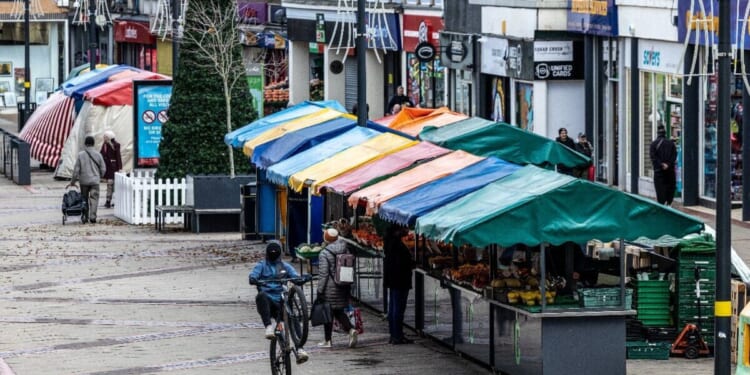 The little town that was '1 of UK's worst' where crime has stopped | UK | News