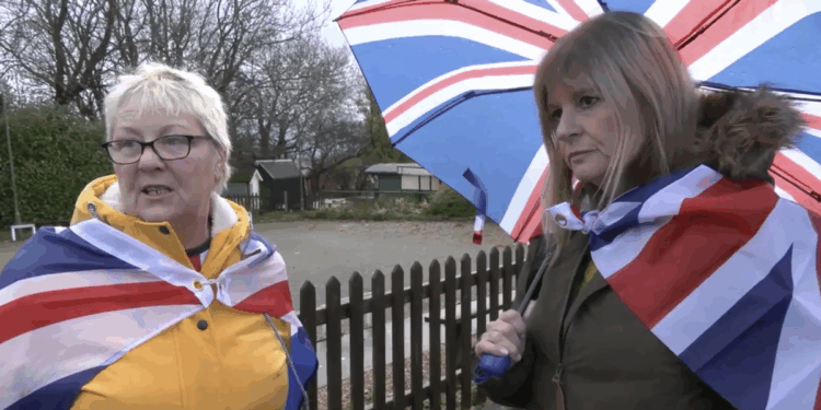 Migrant crisis: Crowborough residents unleash rage on GB News over Labour plans to house hundreds of migrants in army camp