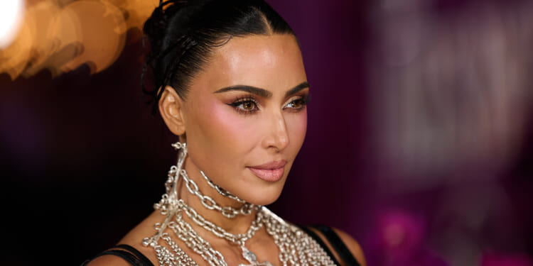 Kim Kardashian pays $80K to buy back father’s Bible given to OJ