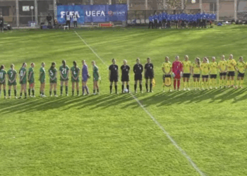 'God Save The King' mistakenly plays as Ireland footballers walk out in national anthem blunder