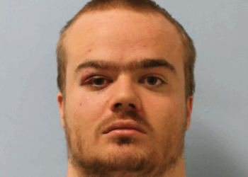 Man who threw boy from Tate Modern balcony found guilty of attacking two nurses in mental hospital